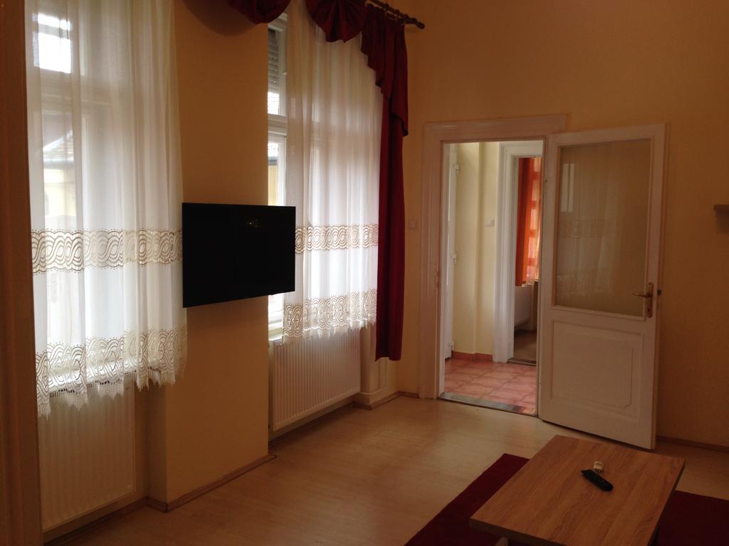 Peterfia Apartman 데브레첸 외부 사진